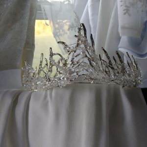 Wedding head piece